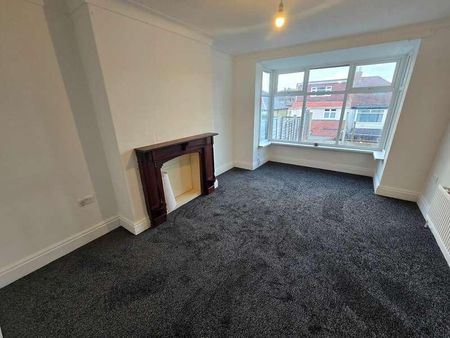 Aireville Grove, Shipley, BD18 - Photo 2