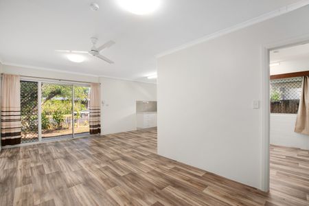 2/64 English Street, Manunda QLD 4870 - House For Rent | Domain - Photo 5