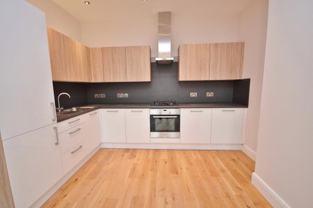 2 bedroom flat to rent - Photo 4