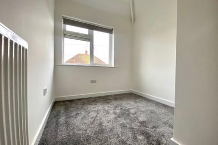 Springfield Park Avenue - Photo 2