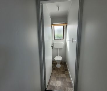 2 Massine Place, Randwick Park, Auckland - Photo 3