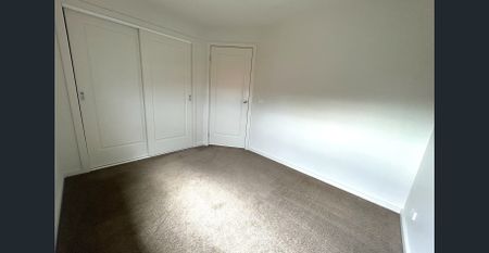 BEAUTIFUL TOWNHOUSE - TOP LOCATION - Photo 3