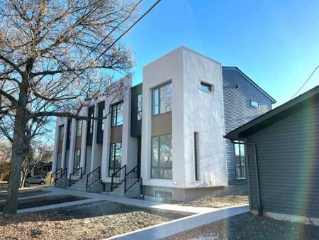 Edmonton Unfurnished townhouse Rental in Forest Heights - Brand NEW Lower Level Suite On Quiet Mature Street - Photo 4