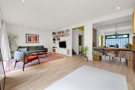 4 bedroom mews to rent - Photo 3