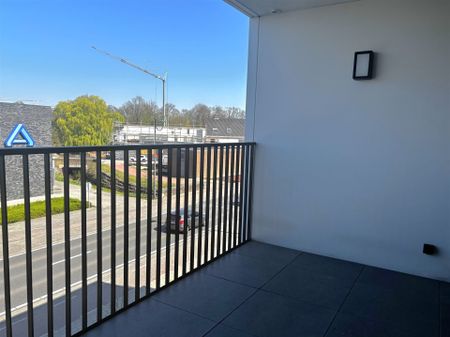 Prachtig BEN appartement met 1 slaapkamer, terras en parking - Photo 2