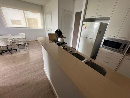 Top level apartment - Photo 3