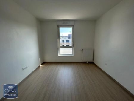 Appartement à louer 4 pièces 74.26m² - Photo 3