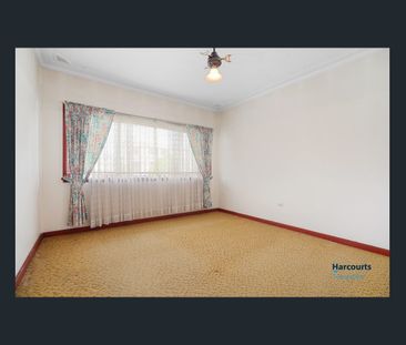 Fantastic 4 Bedroom Home in Girraween! - Photo 3