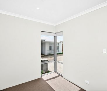 Modern Comfort in Sinagra's Heart - Photo 4