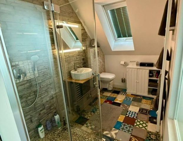 Helle 1,5 -Zimmer-Wohnung mit Galerie und Dachterrasse - Foto 1