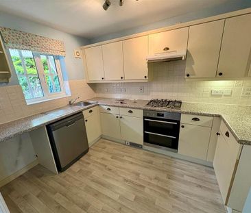 2 bedroom terraced house to rent - Photo 3