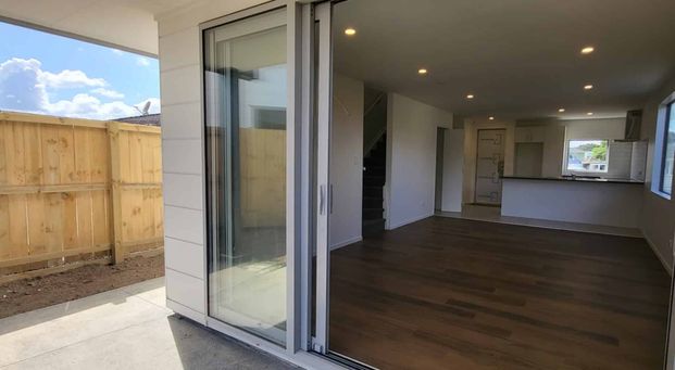 1/15 Chadwick Crescent, Mangere East, Auckland - Photo 1