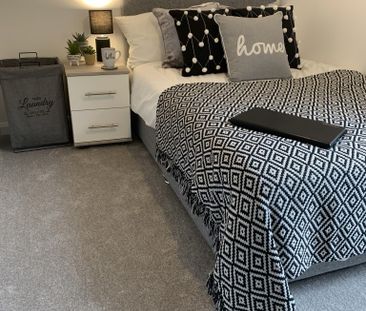 BEDROOM 1 – MEDIUM DOUBLE WITH ENSUITE - Photo 2