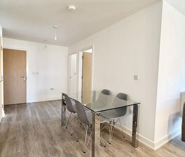 3 bedroom apartment to rent - Photo 3