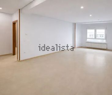 Alquiler de piso en Calle Emilio Pino - Photo 5