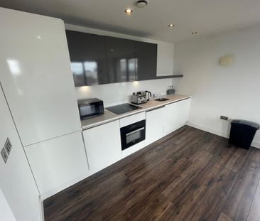2 bedroom flat to rent - Photo 2
