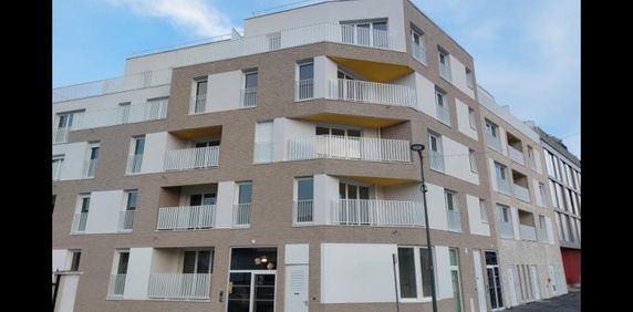 Location Appartement 2 pièces 50 m² Chennevières-sur-Marne - Photo 2