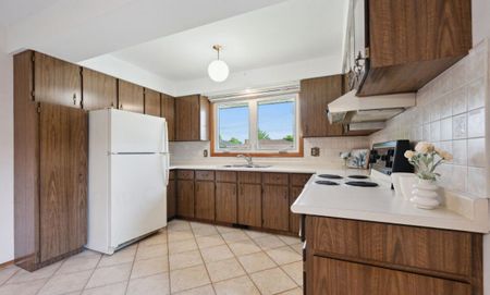 For Lease - 27 Palermo Crescent, Guelph, Ontario - Photo 3