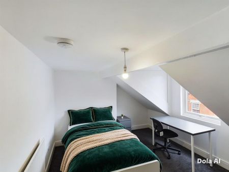 5 bedroom house of multiple occupation to rent - Photo 3