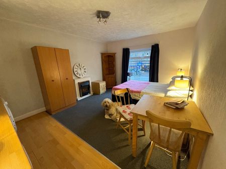 1 Bed Flat, Mansfield Rd, NG5 - Photo 3