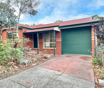FRESHLY UPDATED AND PERFECTLY POSITIONED - Photo 3