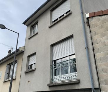 A LOUER : MAISON DE VILLE A REIMS PROCHE PLACE LUTON - TYPE 4 (2 ch... - Photo 3