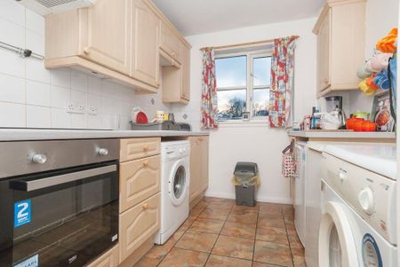 2 bedroom flat to rent - Photo 3