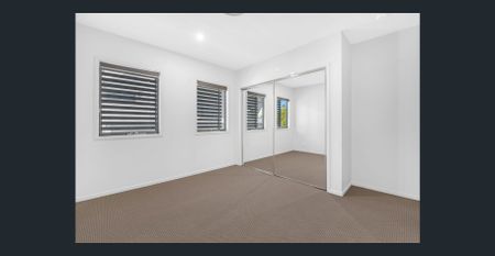 Impeccably Finished 3 Bedroom + Study Duplex - Photo 3