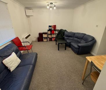 1 bedroom flat to rent - Photo 3