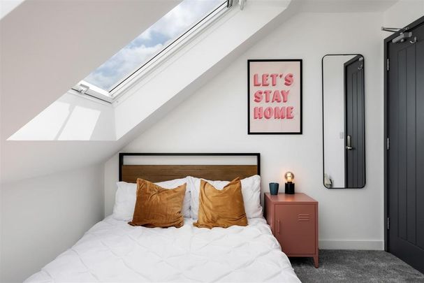 9 bedroom house to rent - Photo 1