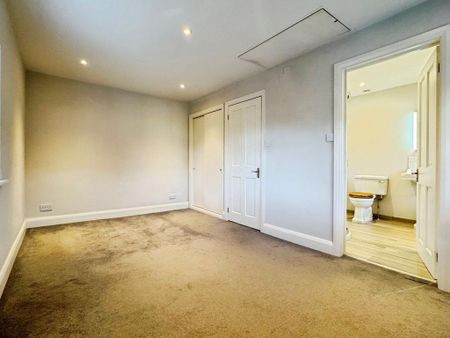 1 bedroom semi-detached house to rent - Photo 4