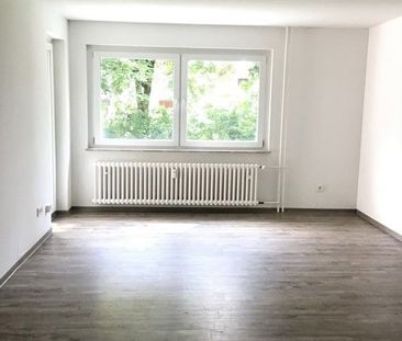 Willkommen zu Hause! 3-Zimmer Wohnung mit Balkon und Blick ins Grüne - Foto 1