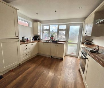 Nottingham Road, Nottingham, Giltbrook - Photo 6