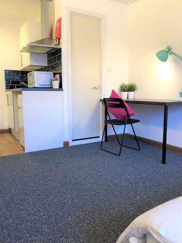 Studio to rent - Photo 4