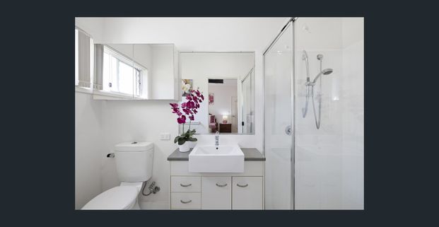 CALOUNDRA WEST'S FINEST - Photo 1