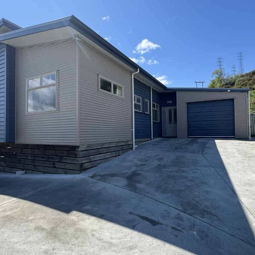 Perfect Family Home in Prime Stoke Location - Photo 1