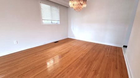 For Lease - 6 Raven Road, Toronto, Ontario - Photo 3