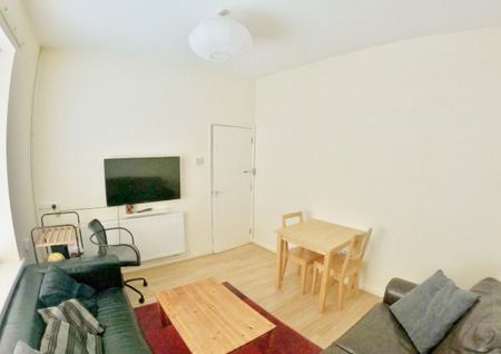 4 bedroom terraced house to rent - Photo 5