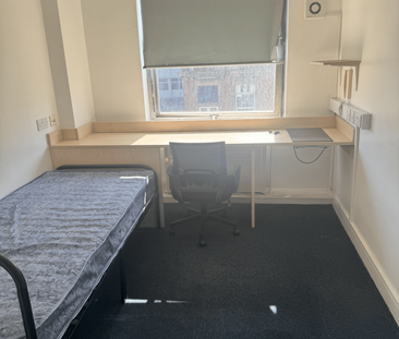 Studio to rent - Photo 2