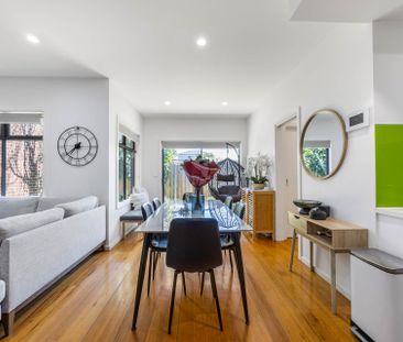 Contemporary Townhouse in a Peaceful Enclave - Photo 3