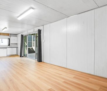 Neat Two Bedroom Family Home in Prime Punchbowl Location - Photo 4