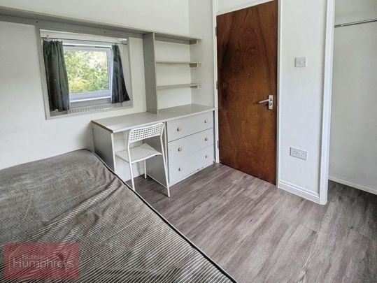 4 bedroom terraced house to rent - Photo 1