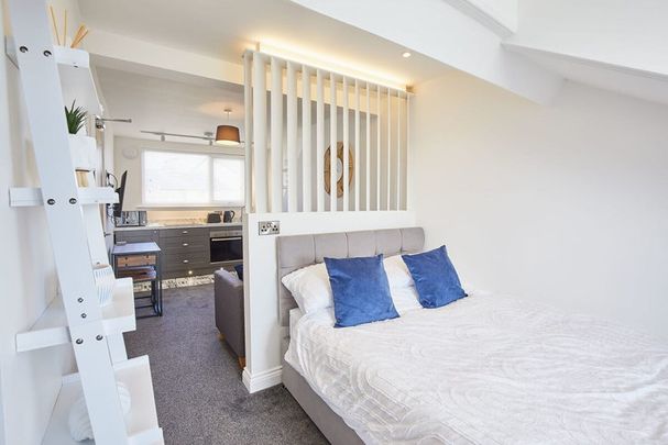 Peel Terrace - Photo 1