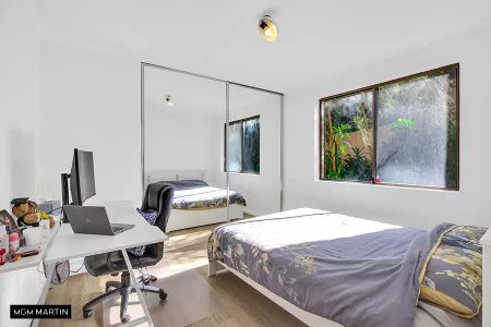 MGM MARTIN - FULLY FURNISHED TWO BEDROOM APARTMENT - Photo 2