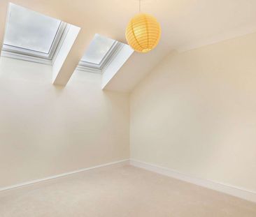 Well-presented three bedroom house in central Cambridge - Photo 2