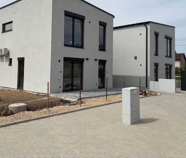 Rezidenčné bývanie v dvojizbových bytoch v projekte REMEDIA APARTMENTS - Fotografia 4