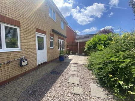 Lidgate Close, Botolph Grn, Peterborough, PE2 - Photo 4