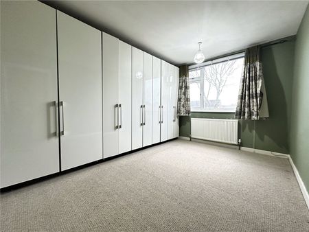 21, Highwood Avenue, Leeds, West Yorkshire, LS17 6EW - Photo 4