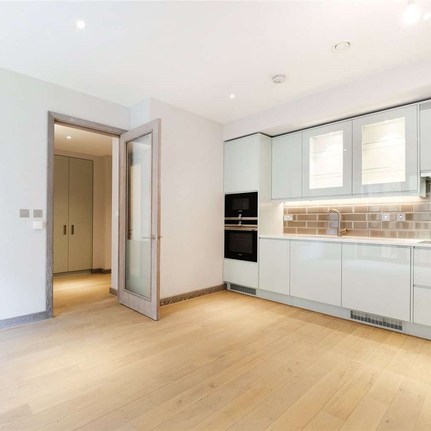 A fantastic studio apartment in the highly sought after Ram Quarter development. - Photo 1