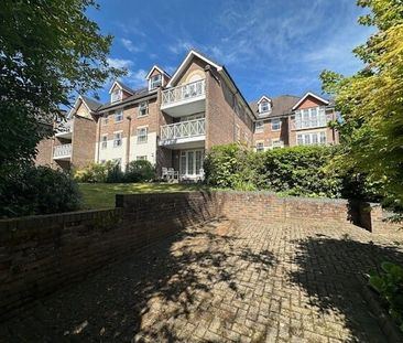 Winn Road, Southampton. - Photo 3